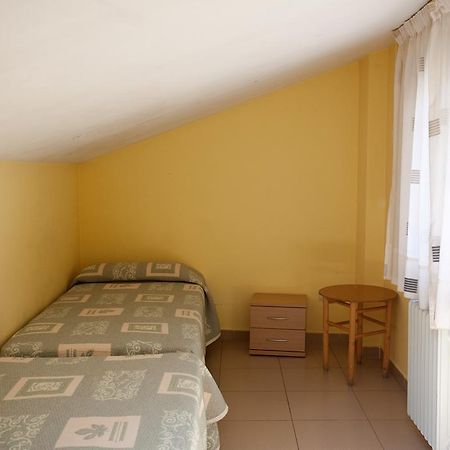 Apartamentos Cambras Jaca Luaran gambar