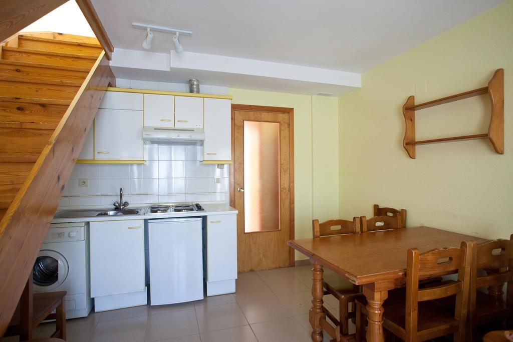 Apartamentos Cambras Jaca Luaran gambar