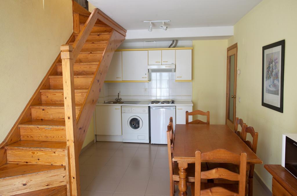 Apartamentos Cambras Jaca Luaran gambar